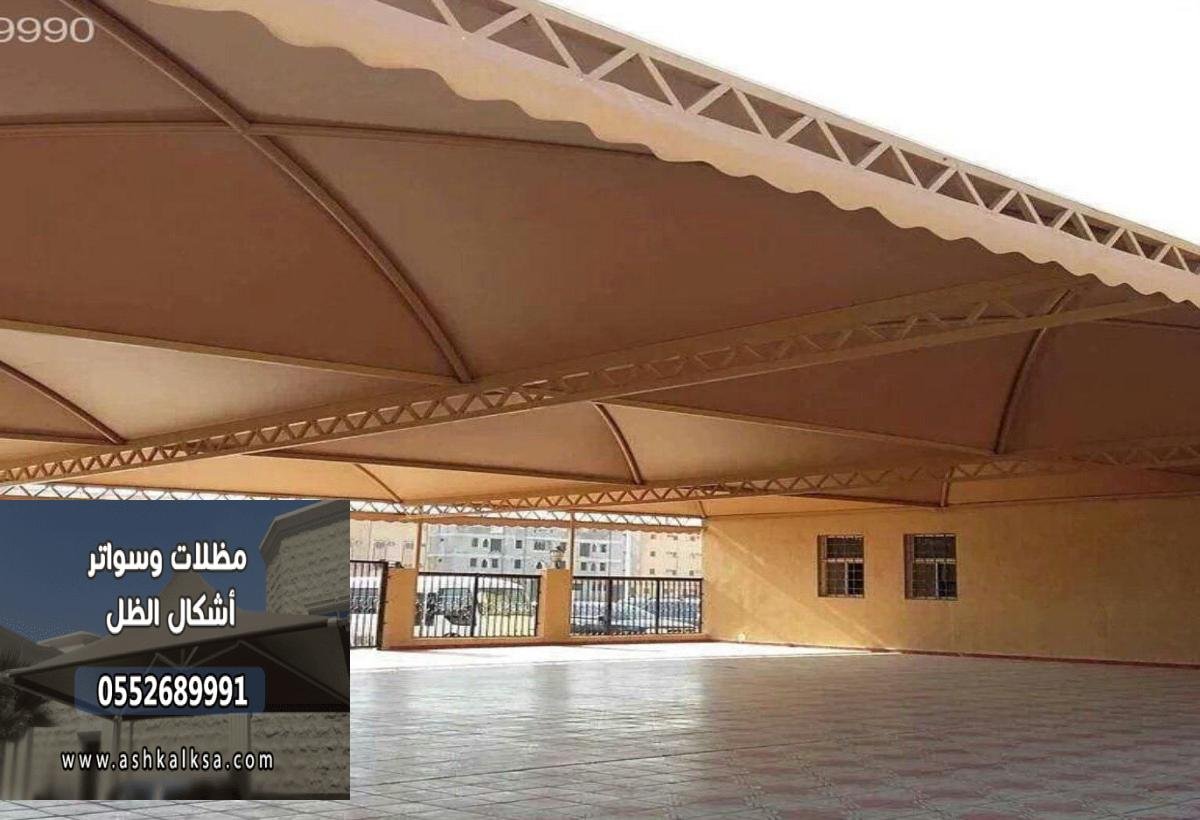 تركيب مظلات وسواتر خشب وحديد في حي الراكة